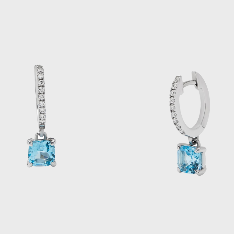 Ma. Metal Earring with Topaz